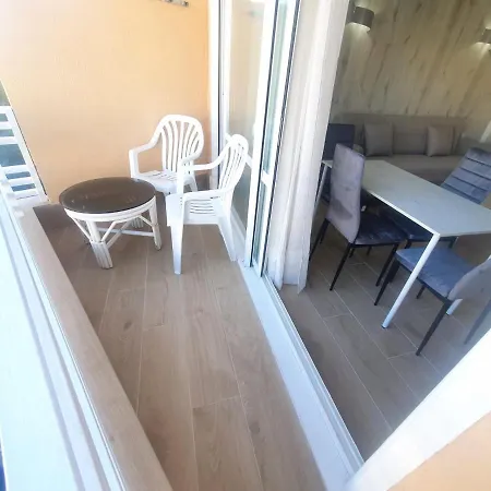 Apartamento Familiar / Piscina / Zona Tranquila Lejlighed *